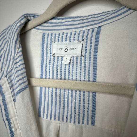 Lou & Grey Blue and White Long Sleeve Button Down Shirt - Picture 2 of 3
